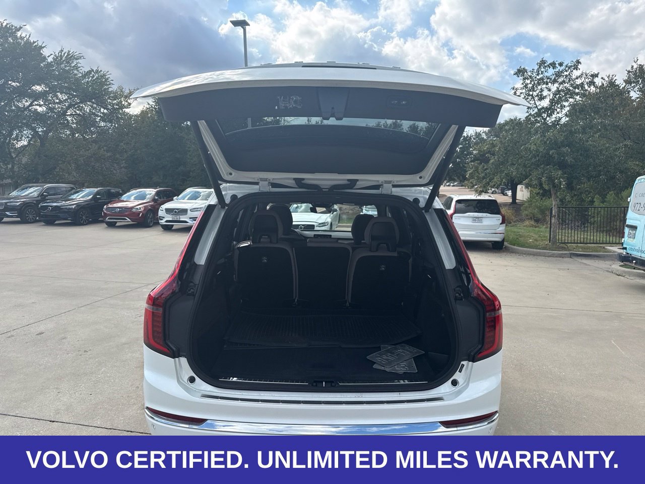 Certified 2026 Volvo XC90 B6 Plus AWD/4WD image 10