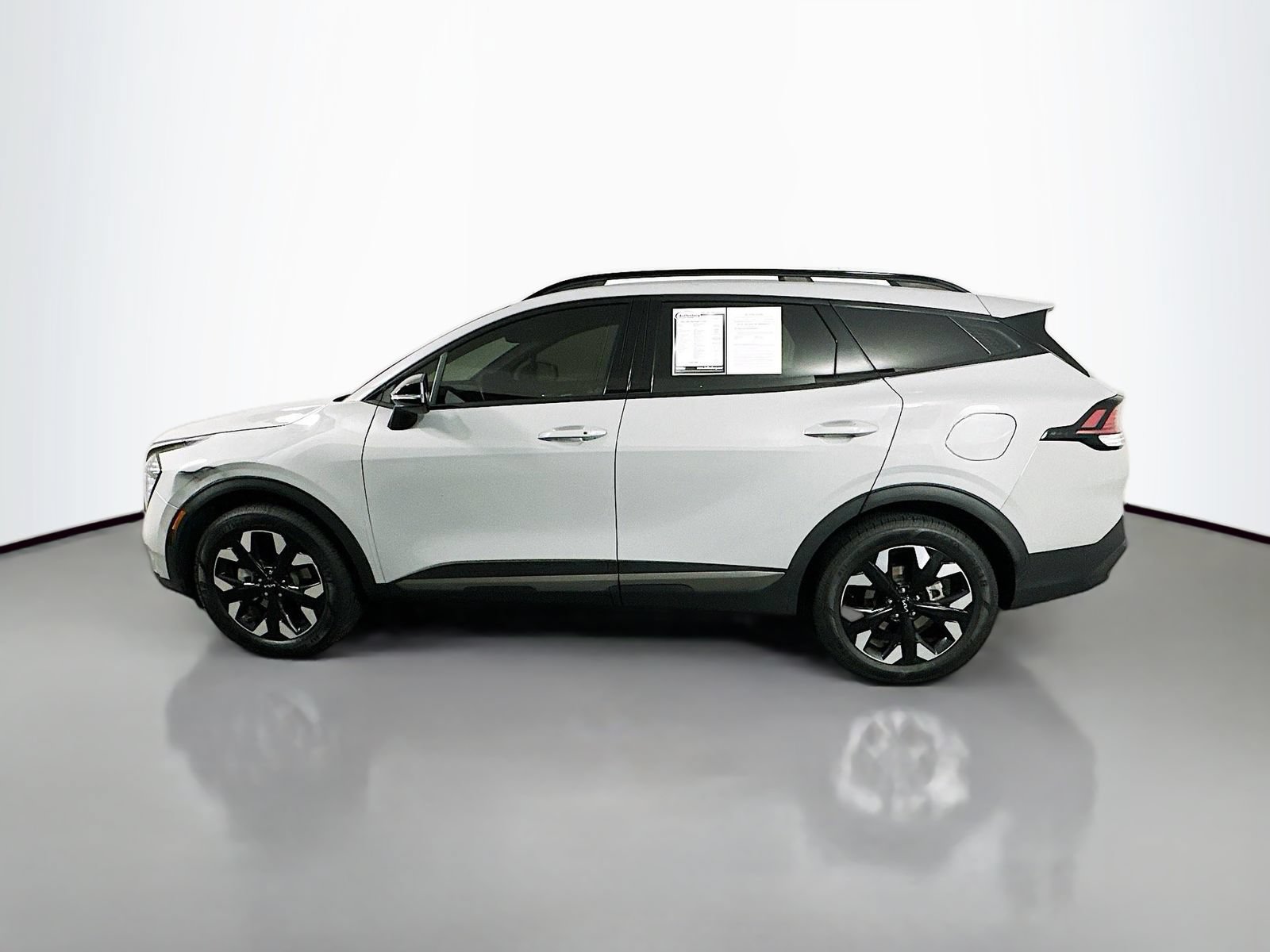 Used 2023 Kia Sportage X-Line AWD/4WD image 4