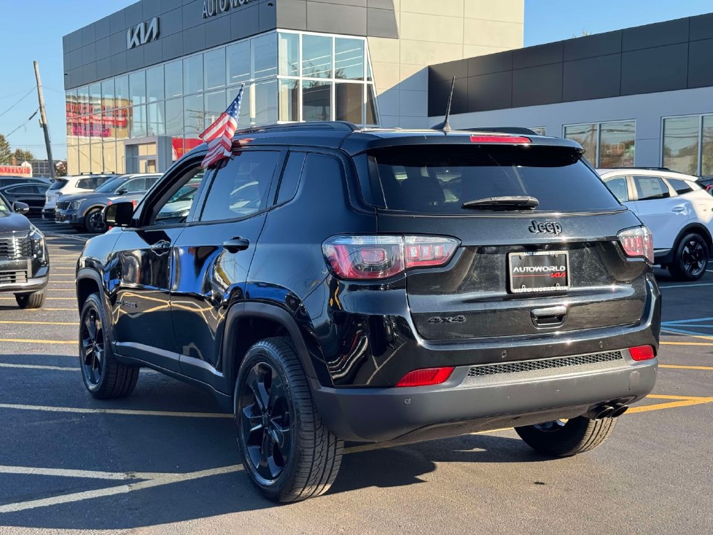 Used 2019 Jeep Compass Latitude AWD/4WD image 8