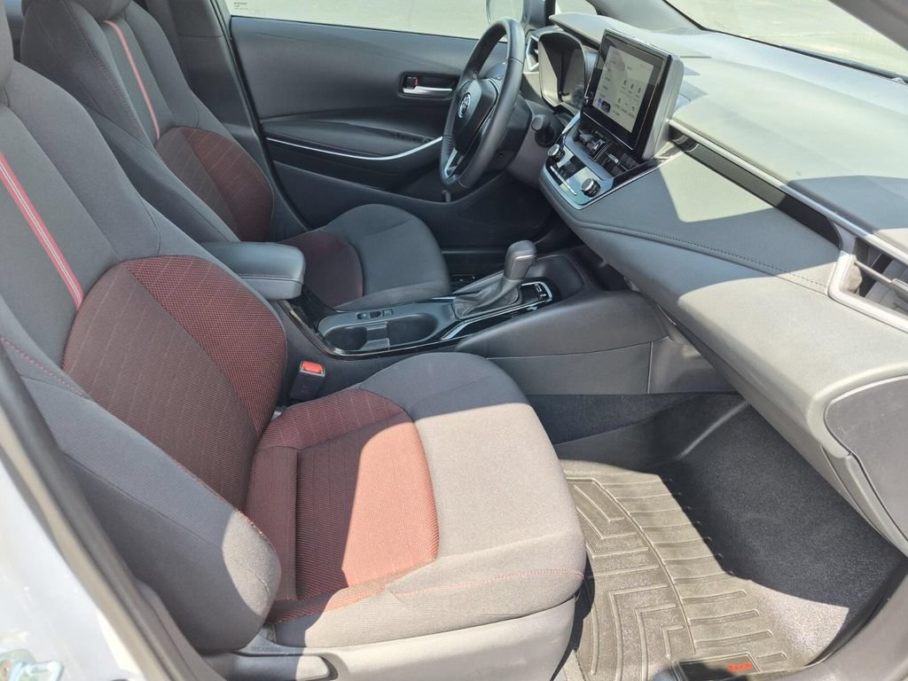 Used 2024 Toyota Corolla SE FWD image 11