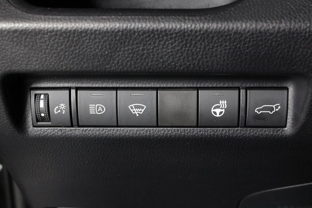 Used 2019 Toyota RAV4 XLE Premium w/ Cold Weather Package FWD image 25