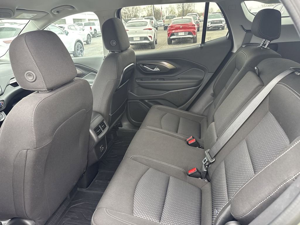 Certified 2024 GMC Terrain SLE w/ Driver Convenience Package image 32