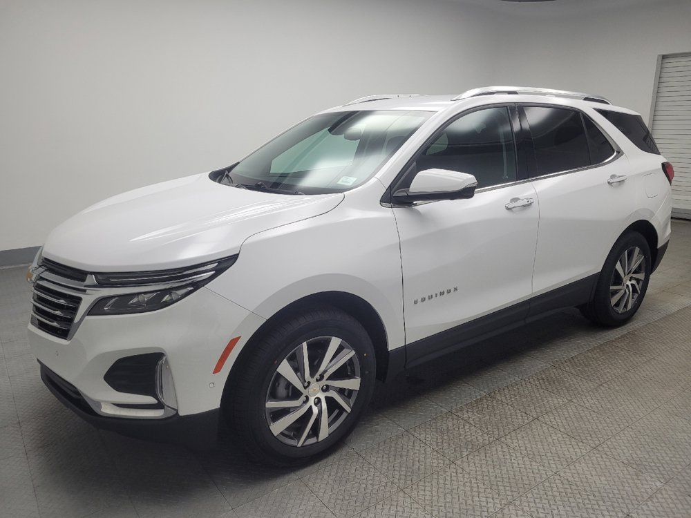 Used 2024 Chevrolet Equinox Premier AWD/4WD image 2