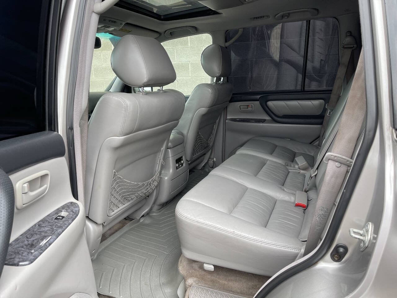Used 2004 Toyota Land Cruiser AWD/4WD image 13
