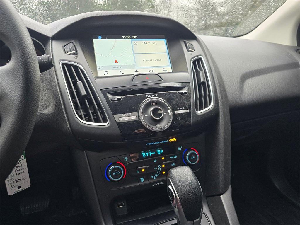 Used 2017 Ford Focus SEL image 4