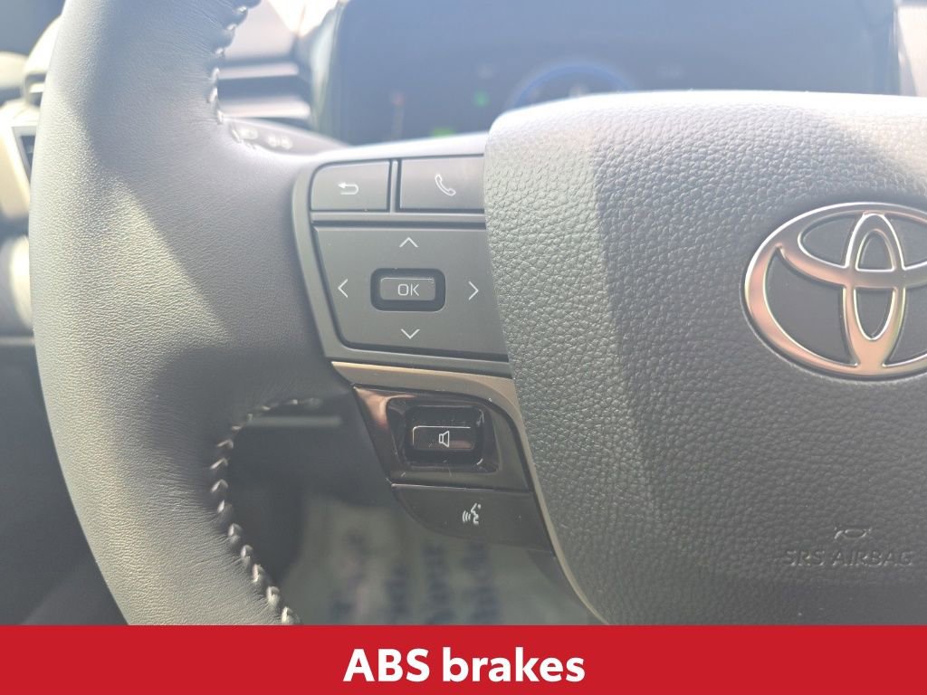 Used 2026 Toyota Camry SE image 23