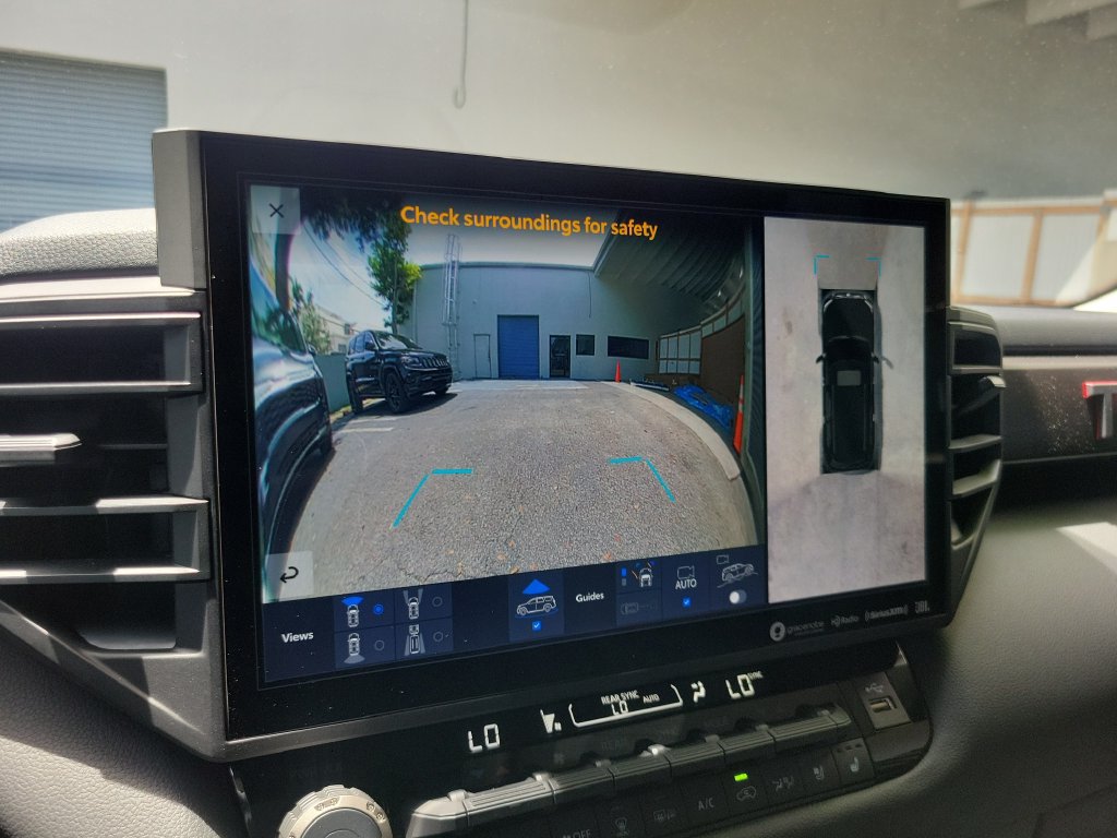 Used 2023 Toyota Sequoia TRD Pro AWD/4WD image 33