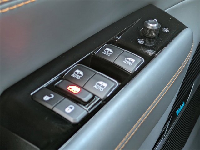 Used 2022 Jeep Grand Wagoneer Series III w/ Rear Seat Video Group 1 image 27