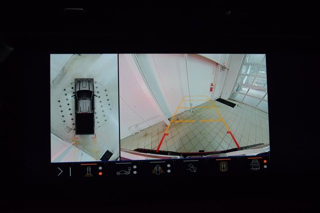 Used 2024 GMC Sierra 2500 AT4 w/ AT4 Premium Plus Package image 49