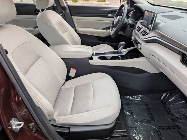 Used 2024 Nissan Altima 2.5 SV image 26