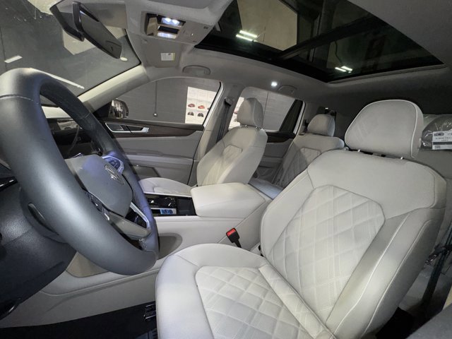 New 2026 Volkswagen Atlas SEL Premium R-Line image 28