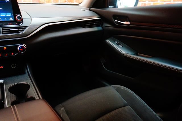 Certified 2025 Nissan Altima 2.5 SV FWD image 15
