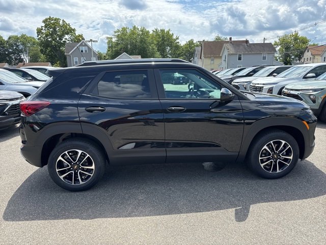 New 2026 Chevrolet TrailBlazer LT w/ Convenience Package image 8