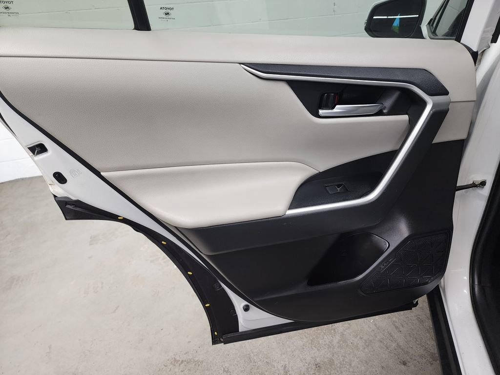 Used 2020 Toyota RAV4 XLE Premium AWD/4WD image 25