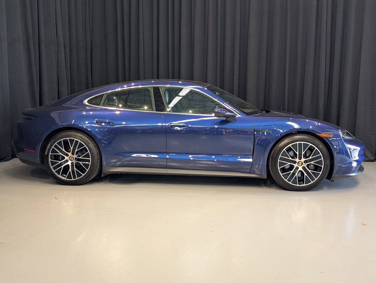 New 2024 Porsche Taycan image 8