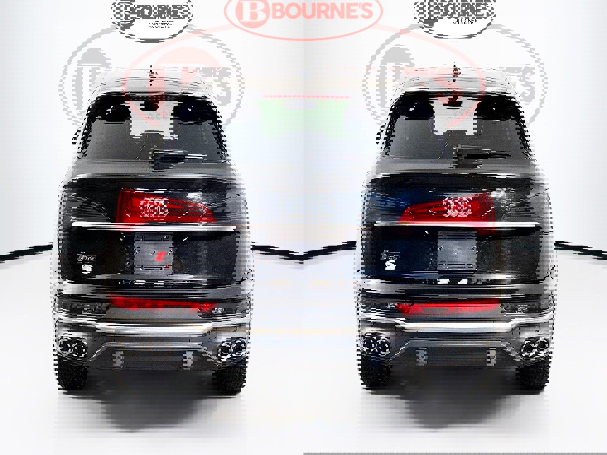 Used 2023 Audi SQ5 Premium w/ Convenience Package image 9