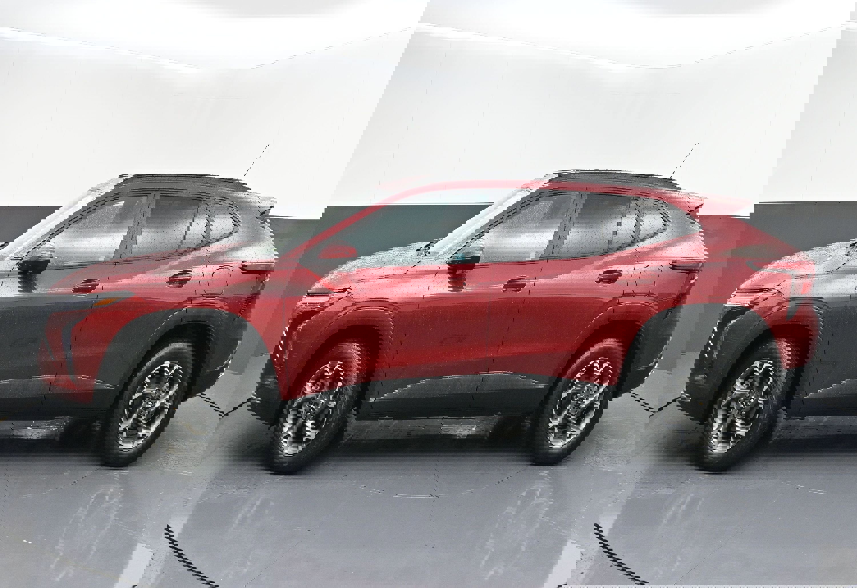 Used 2025 Chevrolet Trax LT w/ LT Convenience Package image 4