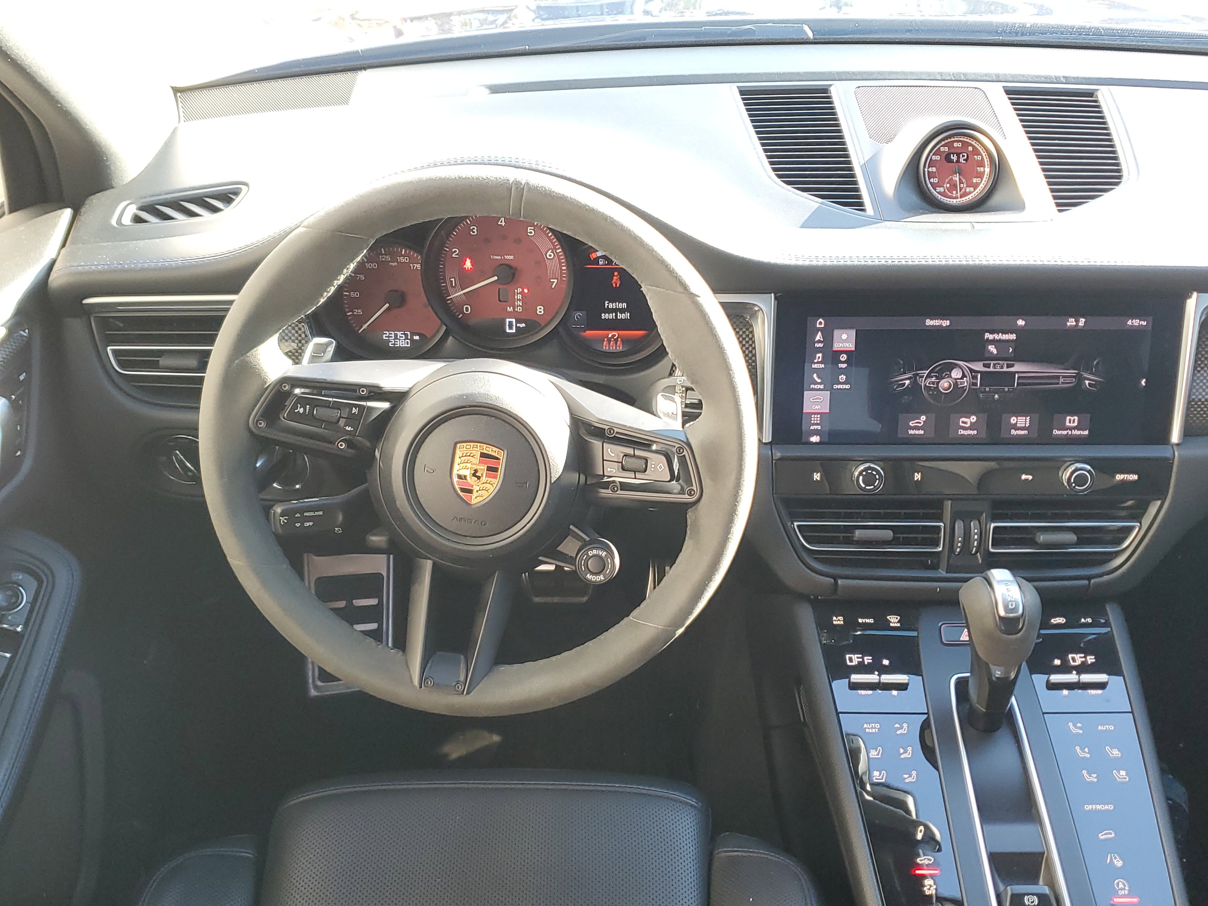 Used 2022 Porsche Macan S image 21