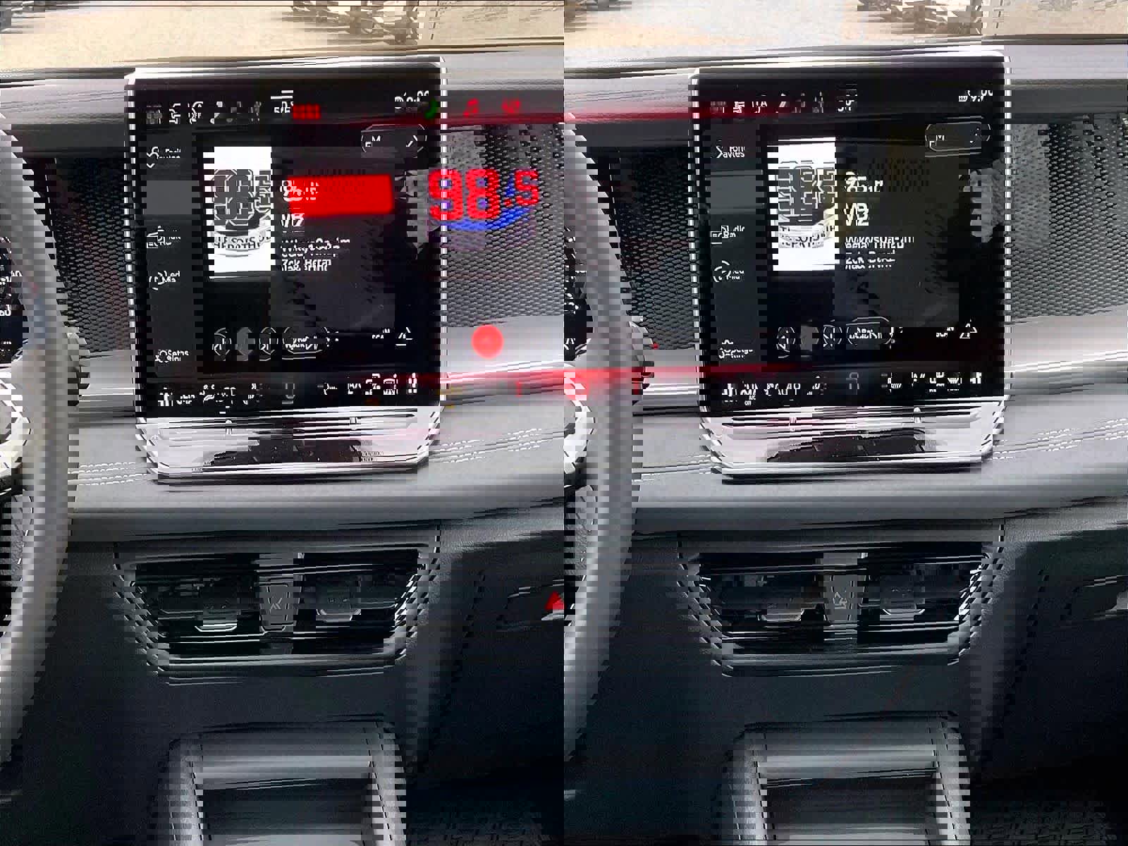 New 2026 Volkswagen Tiguan SE image 13