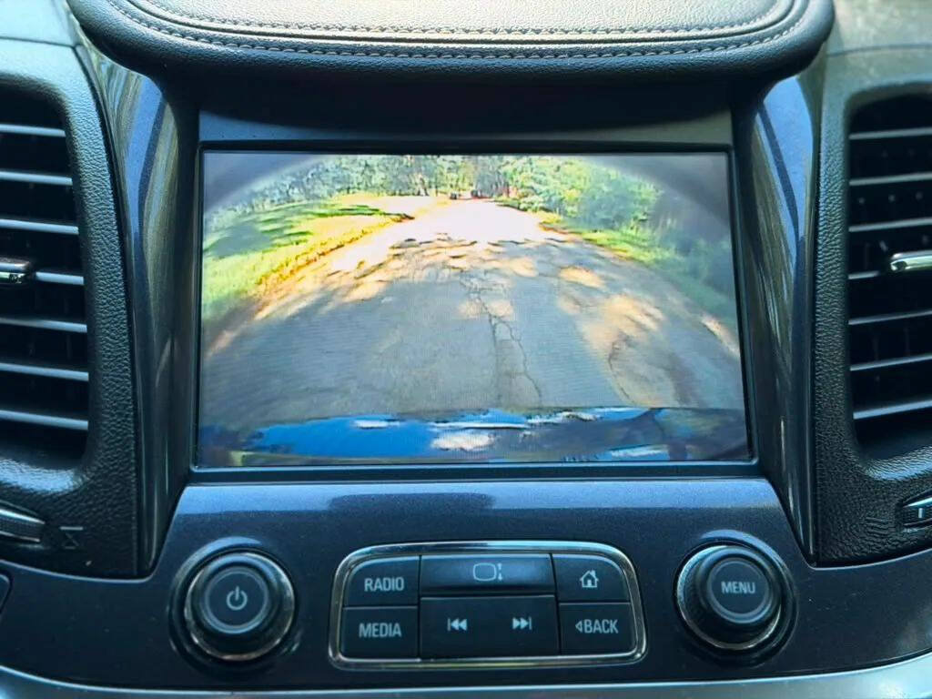 Used 2018 Chevrolet Impala LT FWD image 16