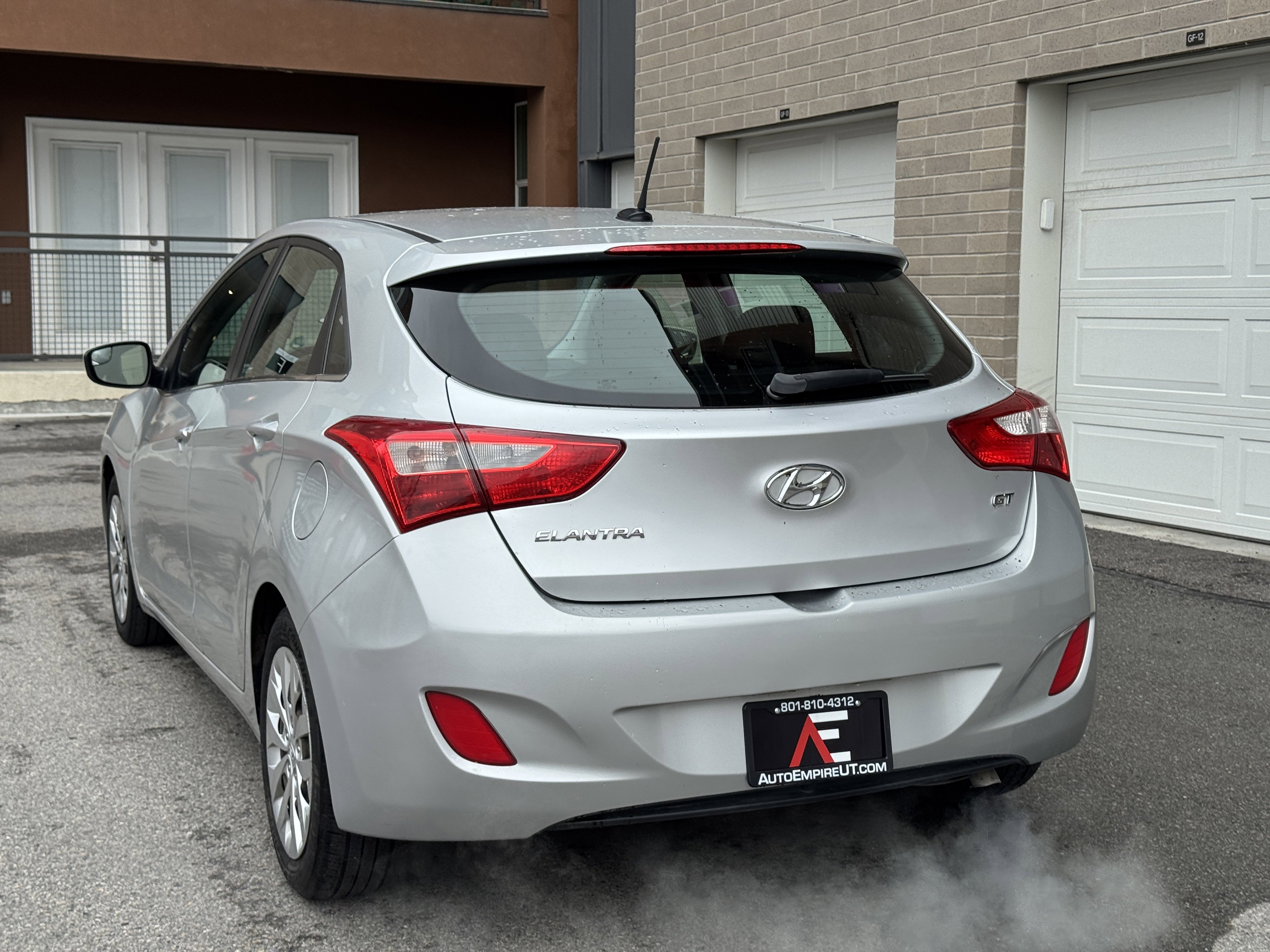 Used 2016 Hyundai Elantra GT FWD image 3
