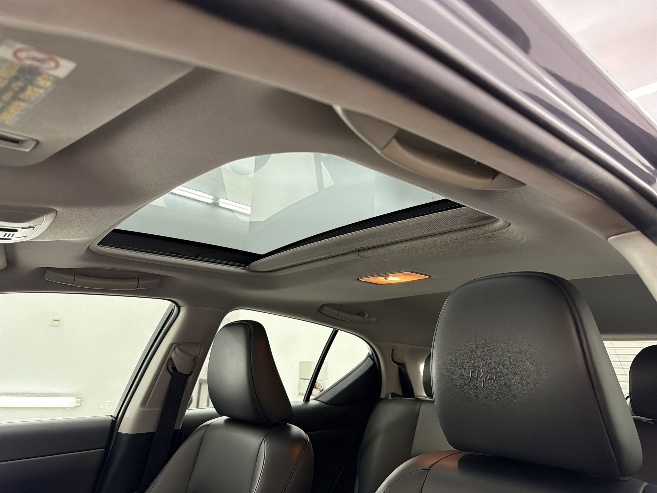 Used 2012 Lexus CT 200h Premium w/ Premium Audio Pkg FWD image 14