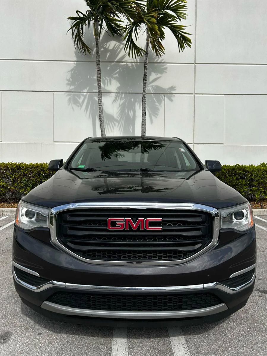 Used 2019 GMC Acadia SLE image 2