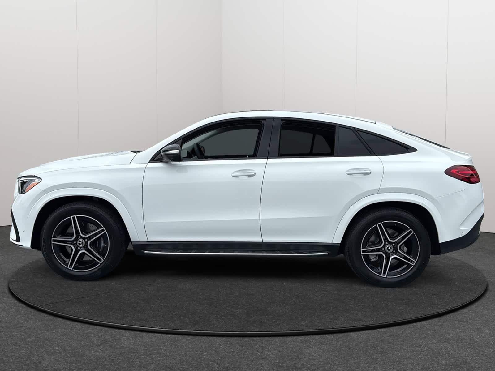 New 2026 Mercedes-Benz GLE 450 4MATIC Coupe image 3