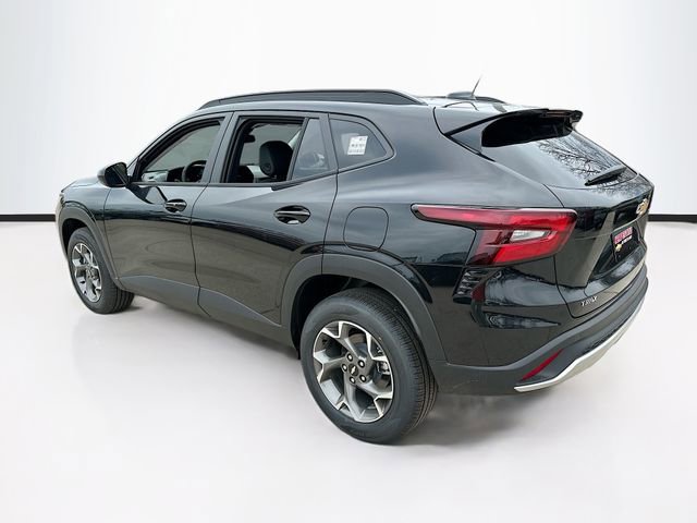 New 2026 Chevrolet Trax LT w/ Driver Confidence Package image 8