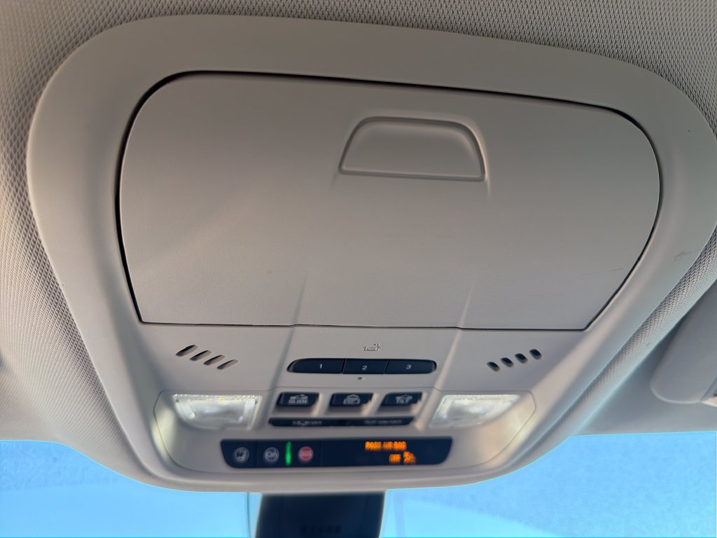 Used 2023 Buick Enclave Essence w/ Experience Buick Package FWD image 29