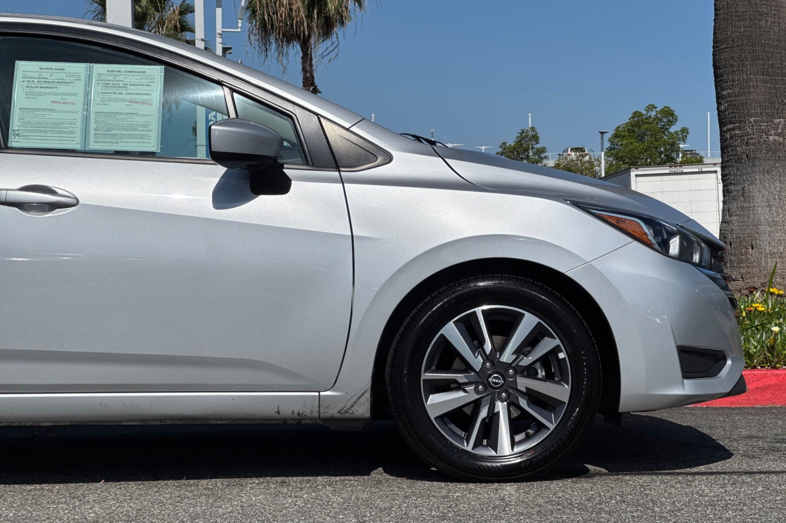 Used 2023 Nissan Versa SV FWD image 33