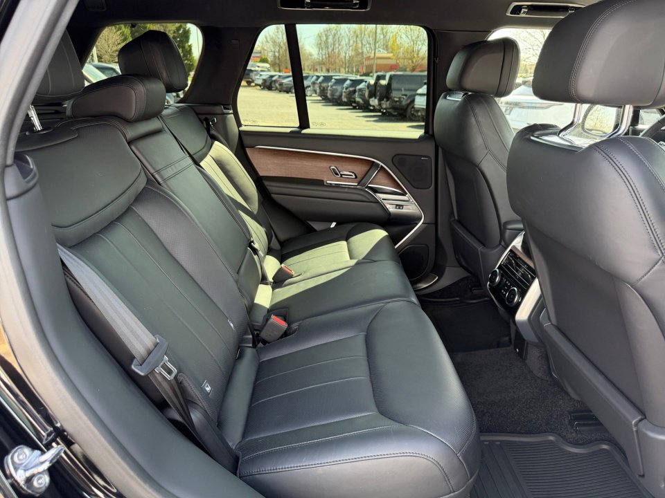 Certified 2024 Land Rover Range Rover SE AWD/4WD image 29