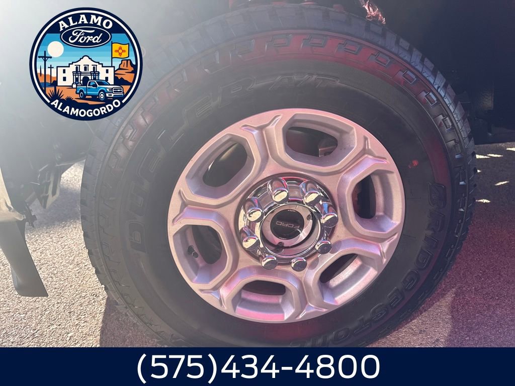 New 2026 Ford F250 XLT w/ FX4 Off-Road Package image 2