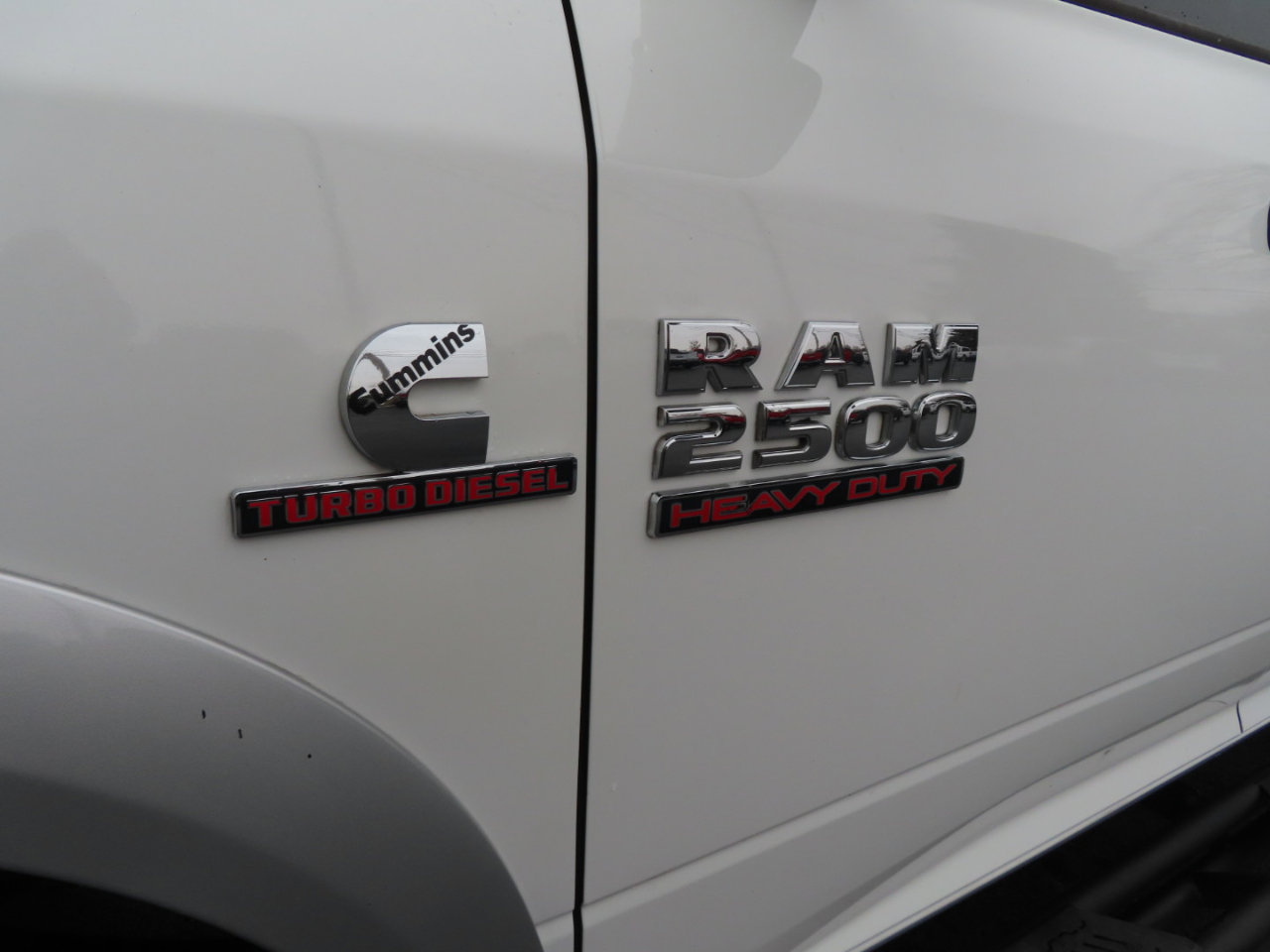 Used 2016 RAM 2500 Tradesman w/ Chrome Appearance Group image 13