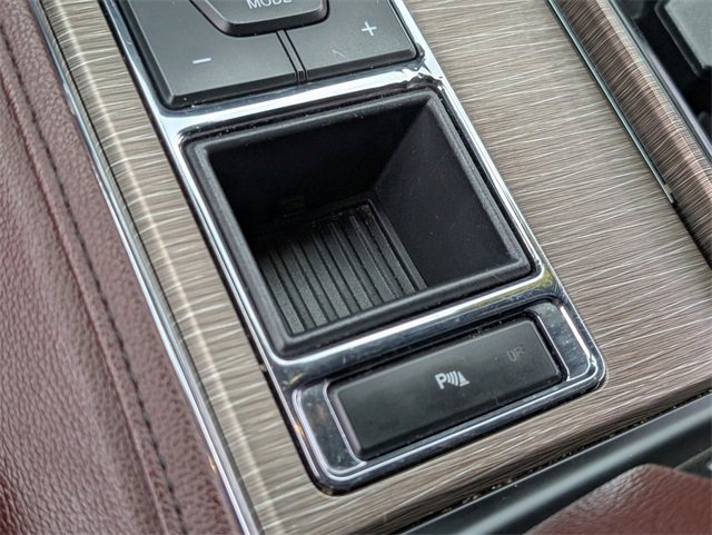 Used 2024 Ford Expedition Limited image 27