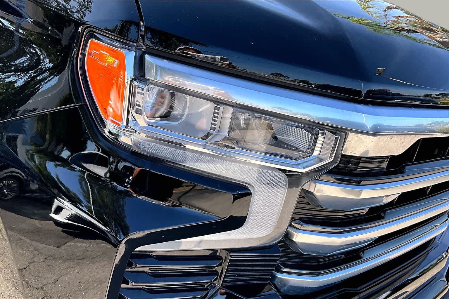 Used 2024 Chevrolet Silverado 1500 High Country w/ High Country Premium Package AWD/4WD image 28