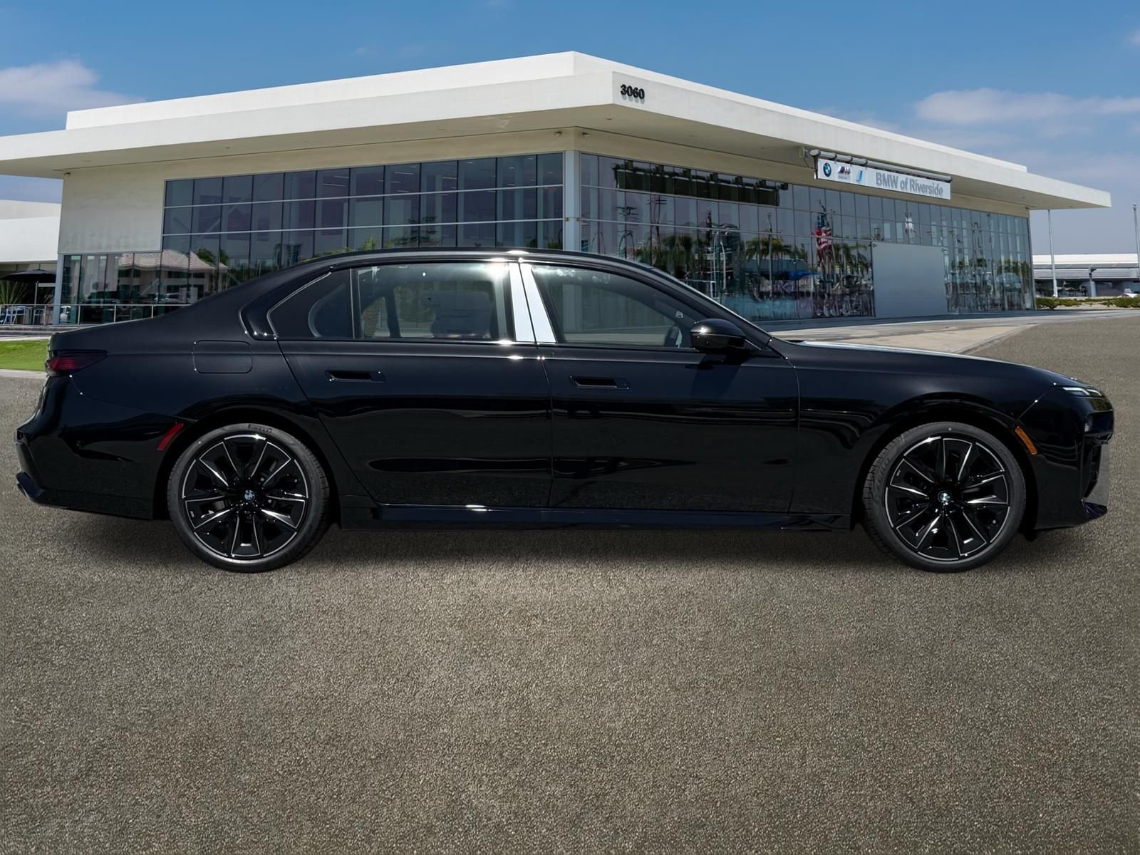 New 2026 BMW 760i xDrive w/ Luxury Rear Seating Package AWD/4WD image 12
