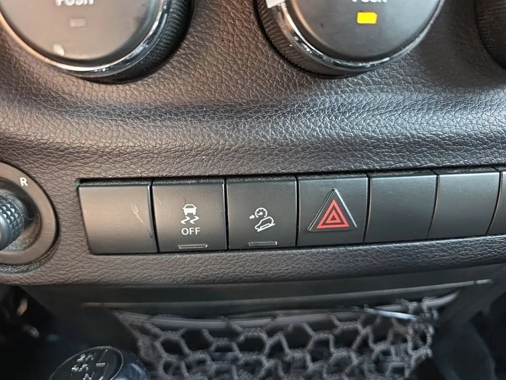 Used 2017 Jeep Wrangler Unlimited Sport w/ Quick Order Package 24S AWD/4WD image 29