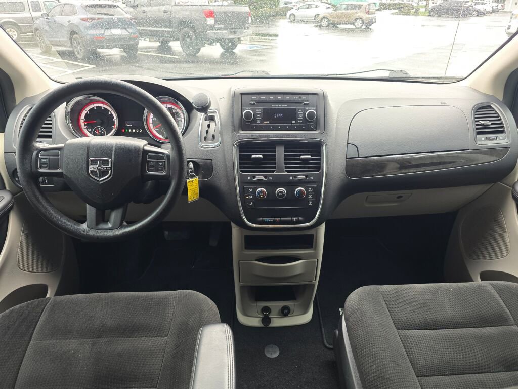 Used 2015 Dodge Grand Caravan American Value Package image 15