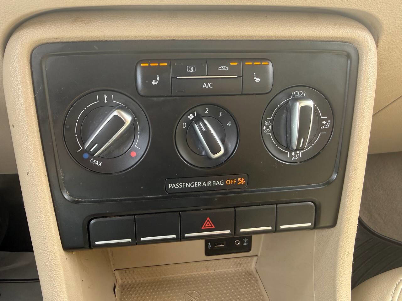 Used 2016 Volkswagen Beetle 1.8T SE image 18