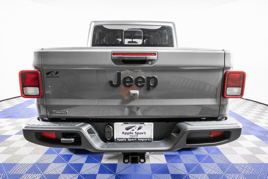 Used 2023 Jeep Gladiator Sport S image 6