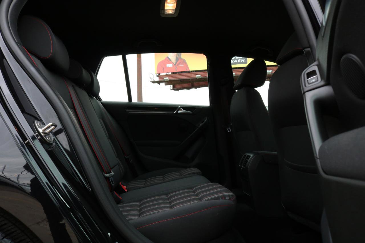 Used 2013 Volkswagen Golf 4-Door FWD image 43