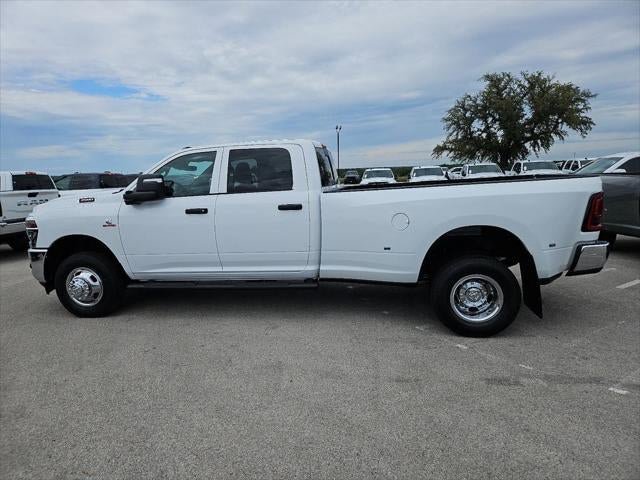 New 2026 RAM 3500 Tradesman AWD/4WD image 33