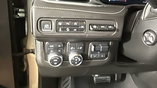 Used 2024 GMC Yukon XL Denali Ultimate w/ LPO, Floor Liner Package AWD/4WD image 20