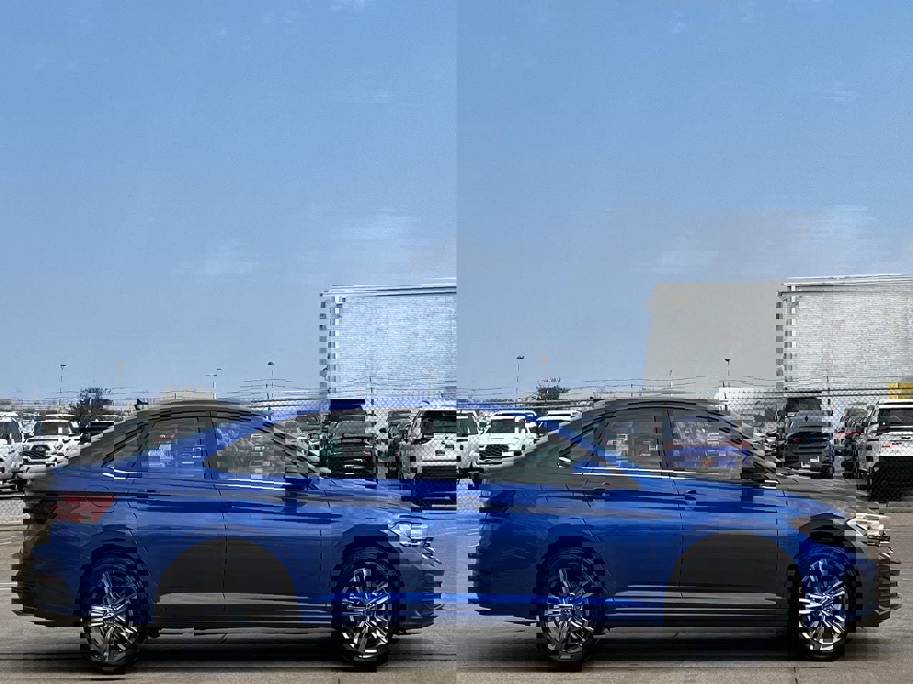 Used 2024 Volkswagen Jetta SE image 3