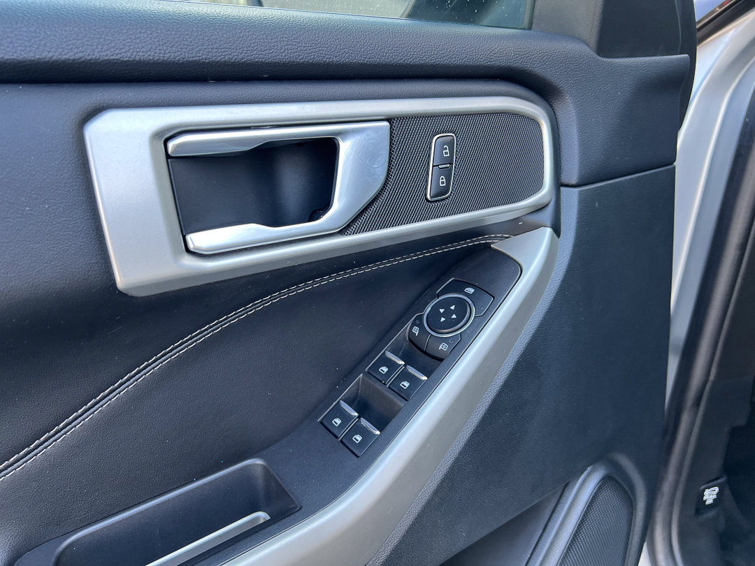 Used 2023 Ford Explorer XLT w/ Equipment Group 202A image 16