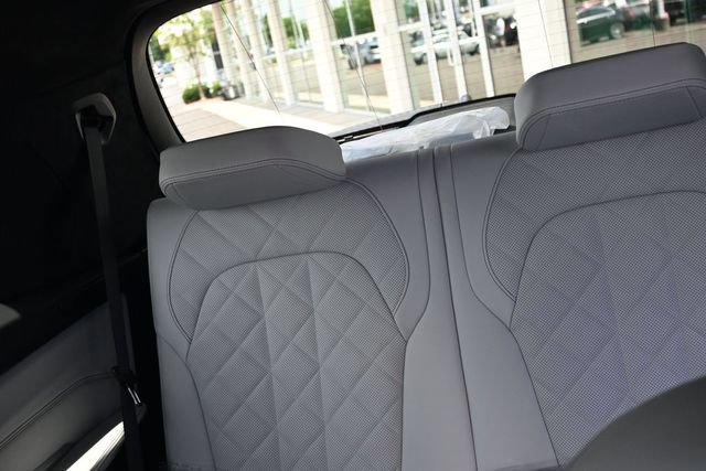 New 2027 BMW X7 xDrive40i w/ M Sport Package AWD/4WD image 31