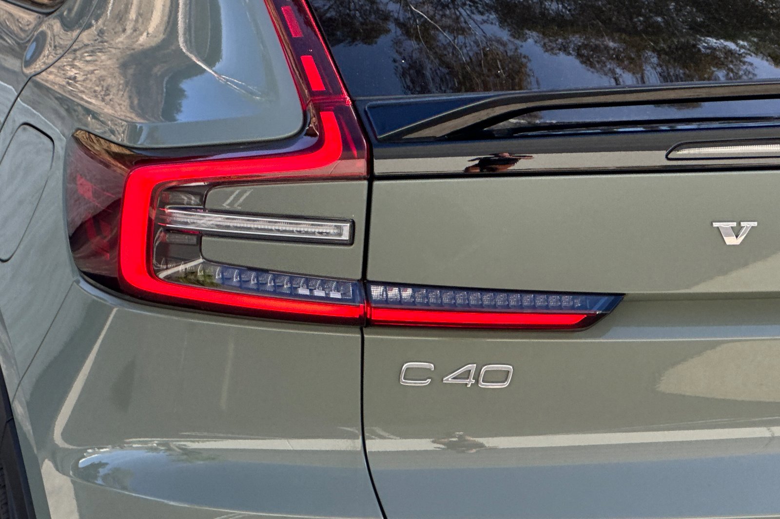 Certified 2023 Volvo C40 P8 Recharge Plus AWD/4WD image 33