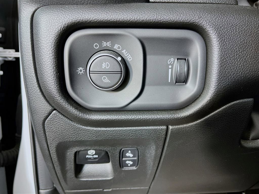 Used 2023 RAM 1500 Big Horn image 13