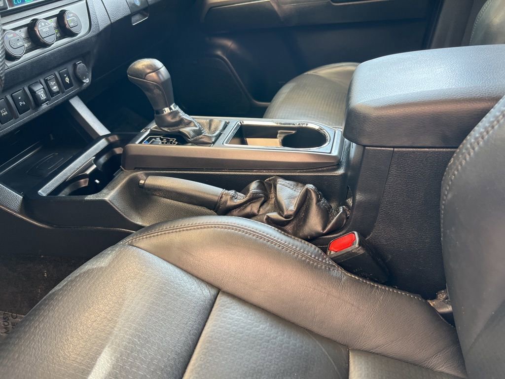 Used 2019 Toyota Tacoma TRD Sport w/ TRD Premium Sport Package image 26